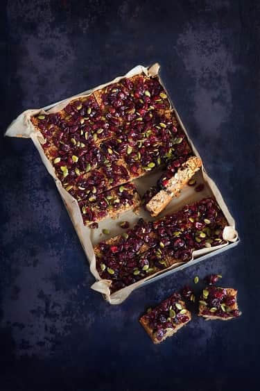 A small picture of Peck & Strong Cranberry & Pumpkin Seed Flapjack x16