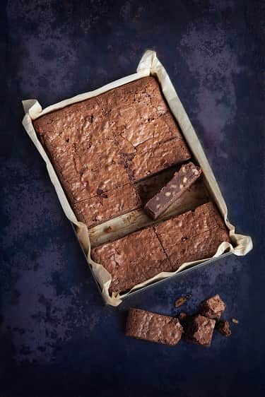 A small picture of Peck & Strong GF Chocolate Brownie With Walnuts x16