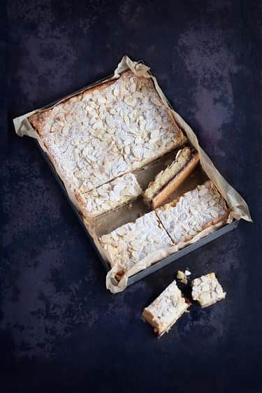 A small picture of Peck & Strong Raspberry & Almond Frangipane x16