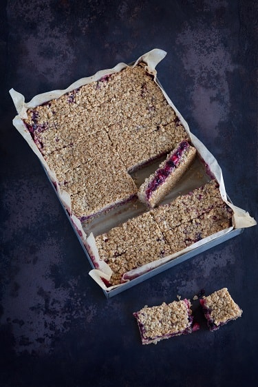 A picture of Peck & Strong Apple & Blackcurrant Flapjack x16