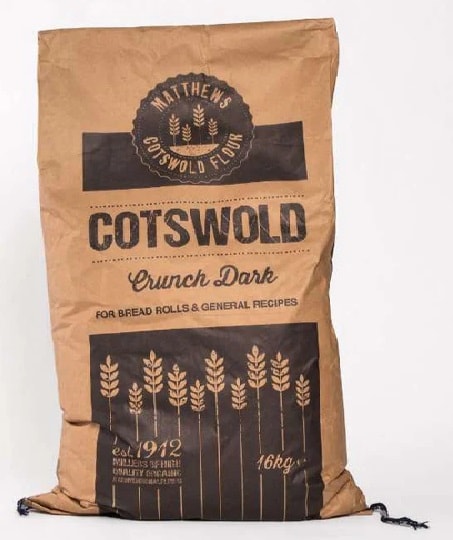 A picture of Matthews Cotswold Crunch Dark Flour 16kg